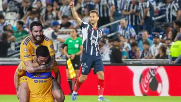 Canales con Rayados y jugadores de Tigres/FOTO: AS México