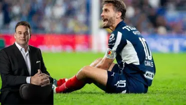 Canales en el piso y Faitelson/FOTO: Claro Sports