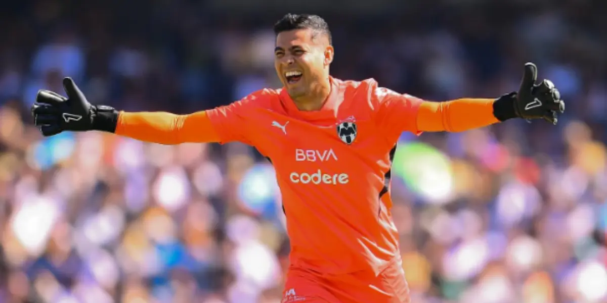 Cárdenas evita el tercero / @Rayados