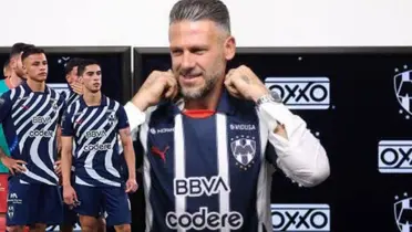 Demichelis y jugadores de Rayados/FOTO: Bolavip
