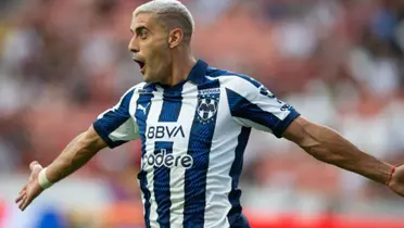 El atacante aprovechó un regalo de la defensiva de Pumas para poner arriba a los regios
