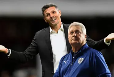 El DT argentino no tendría contenta a la afición rayada.