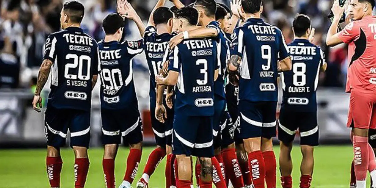 Este futbolista habría recibido un ofrecimiento para fichar por un nuevo club