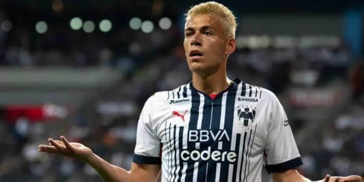 Héctor Moreno se fue expulsado por reclamos airados al arbitraje