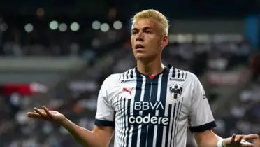 Héctor Moreno se fue expulsado por reclamos airados al arbitraje