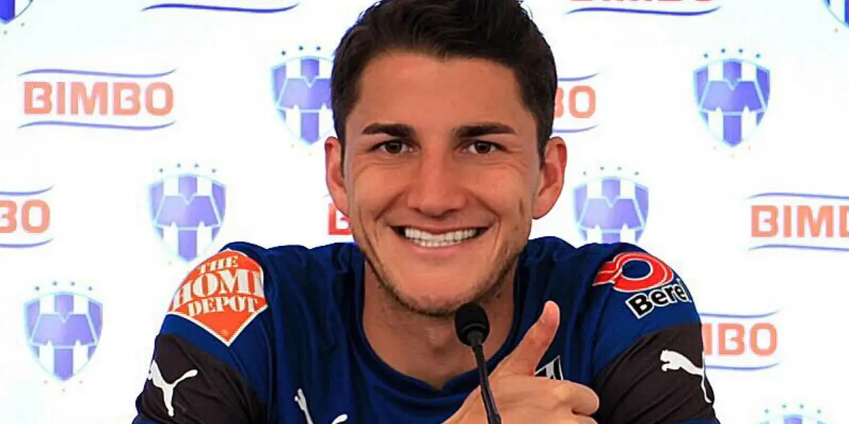 Hiram Mier en coferencia de prensa con Rayados / @Rayados