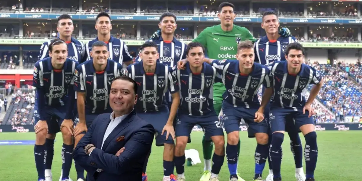 Jugadores de Rayadosa y Willie González/FOTO: Futbol Total