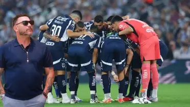 Mohamed y plantilla de Rayados/FOTO: Récord