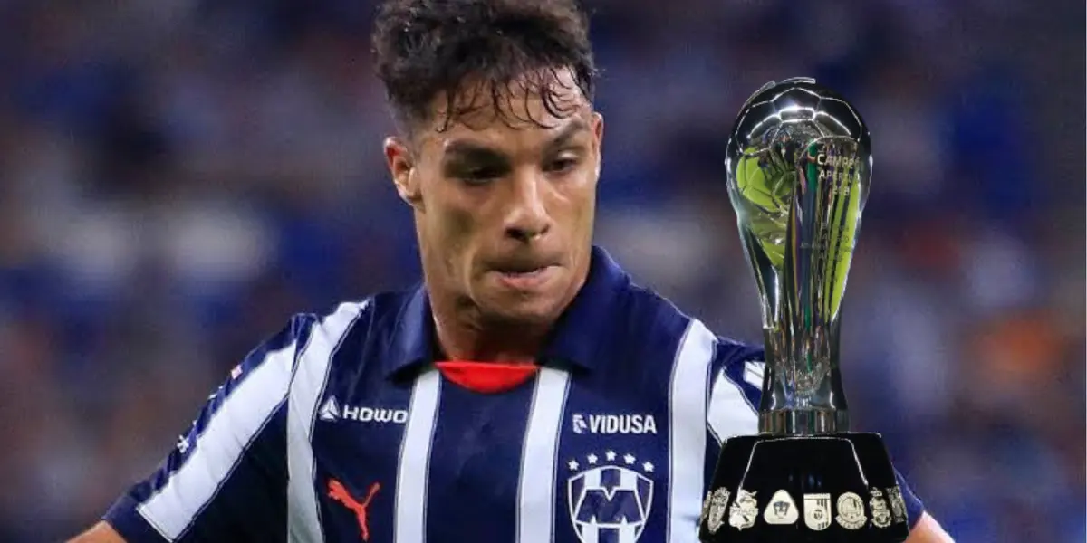 Oliver y el trofeo/FOTO: Fútbol Total