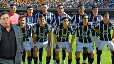 Piojo con jugadores de Rayados/FOTO: Esto