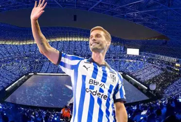 Sergio Canales y su entrega a Rayados por amor al club, sorprende