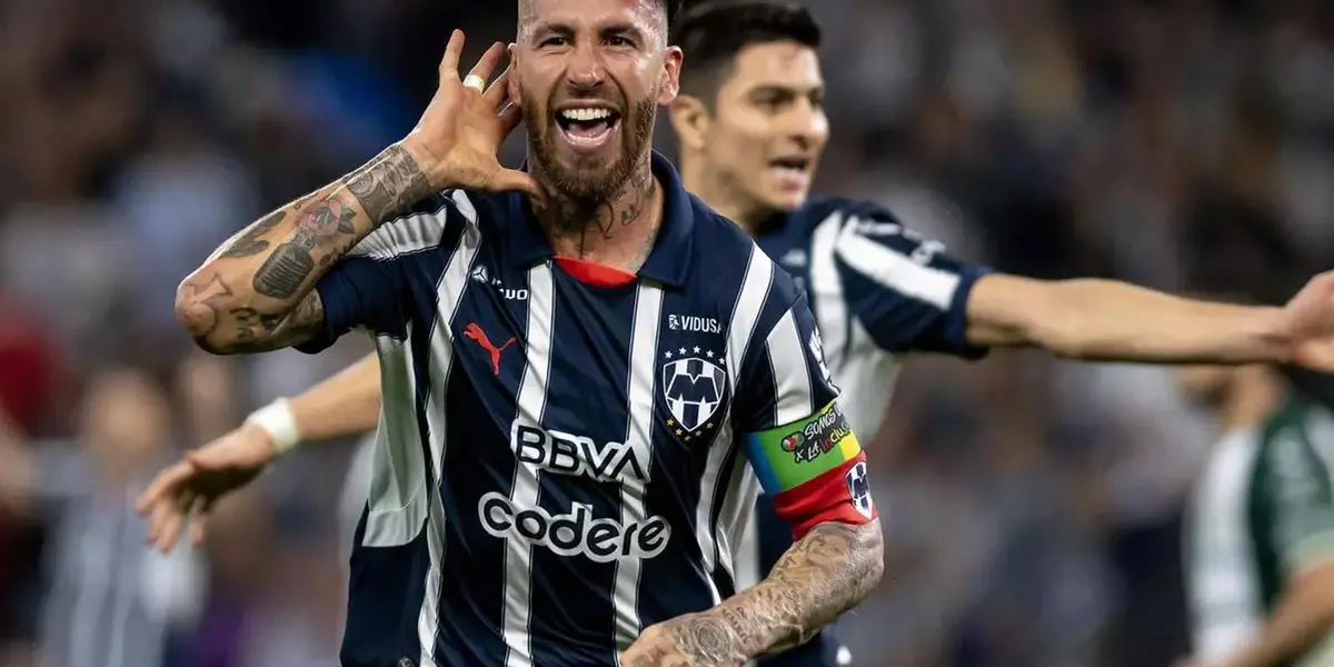 Sergio Ramos anota su primer gol con la camiseta de los Rayados. (Fuente: EFE)
