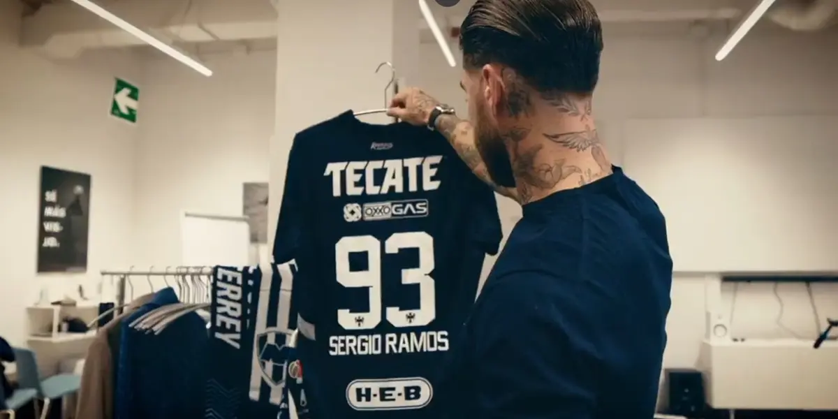Sergio Ramos ha reaccionado al jersey que estará portando con Rayados | Foto: @rayados