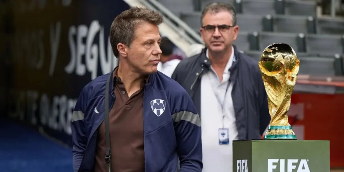 Tato y Rayados con la copa del mundo/FOTO: Mexsport