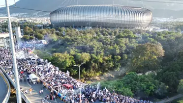 Toma aérea del Gigante de Acero / @SancadillaNorte