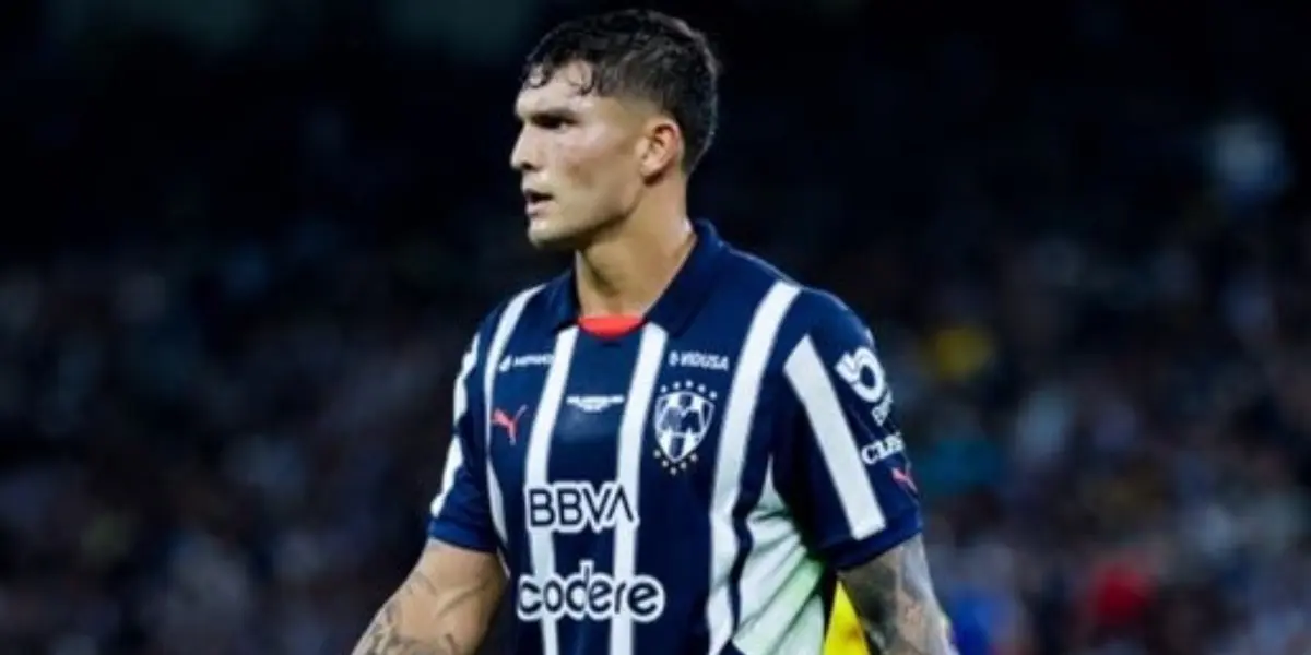 Vazquez abandona la cancha en la final / @Rayados